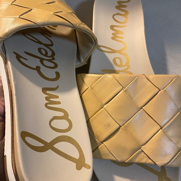 (SOLD) Sam Elderman Womens cute slide size 9 tan and white - Picture 4 of 7